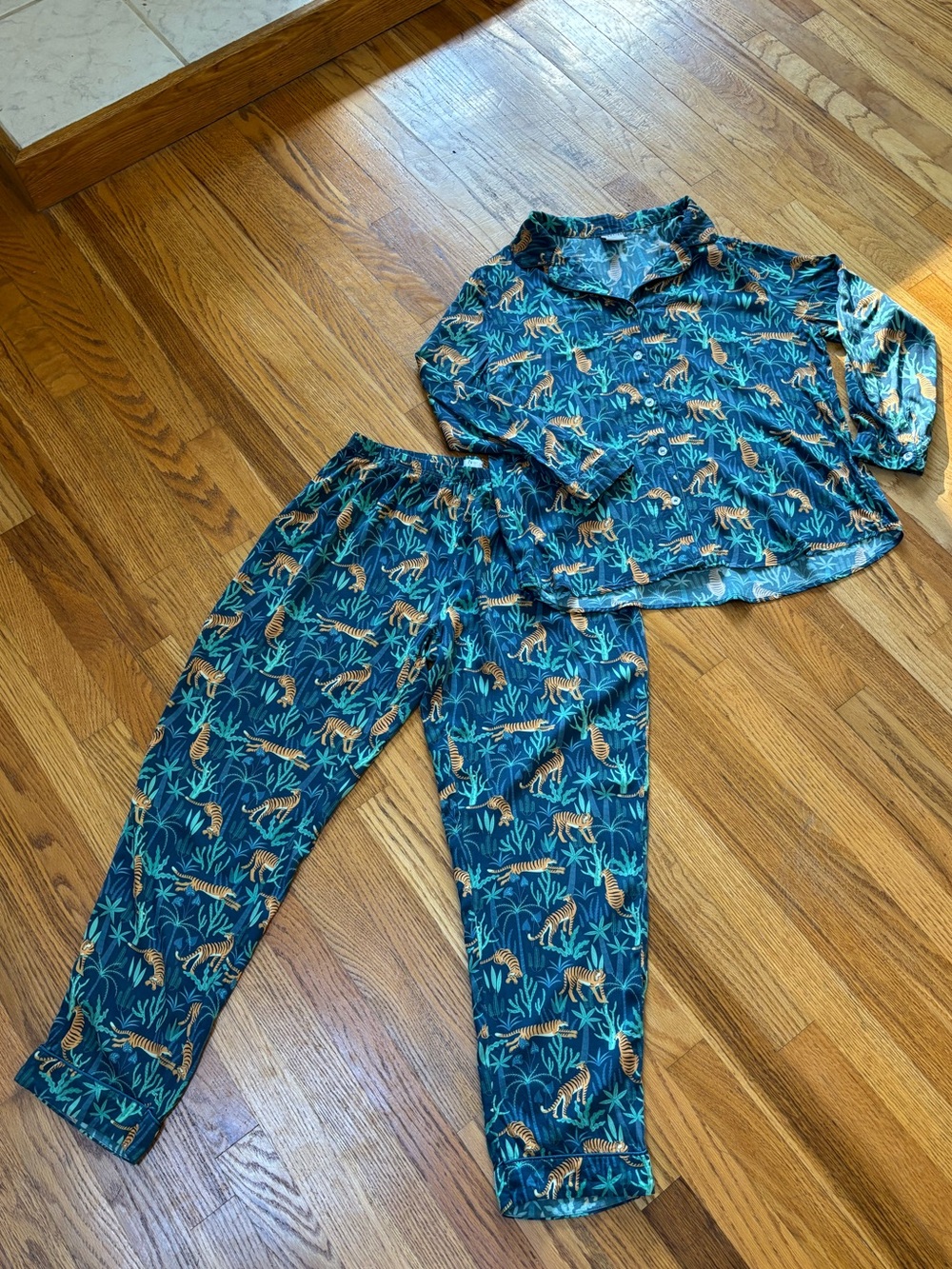 NIGHTIRE organic bamboo jungle cats matching pajama set size large EUC